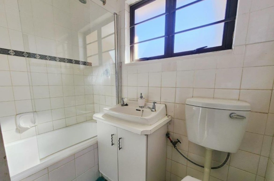 3 Bedroom Property for Sale in Sunnyridge Eastern Cape